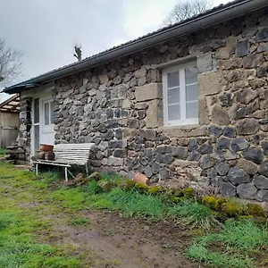 Maisonnette Pres Des Bois Hébergement de vacances